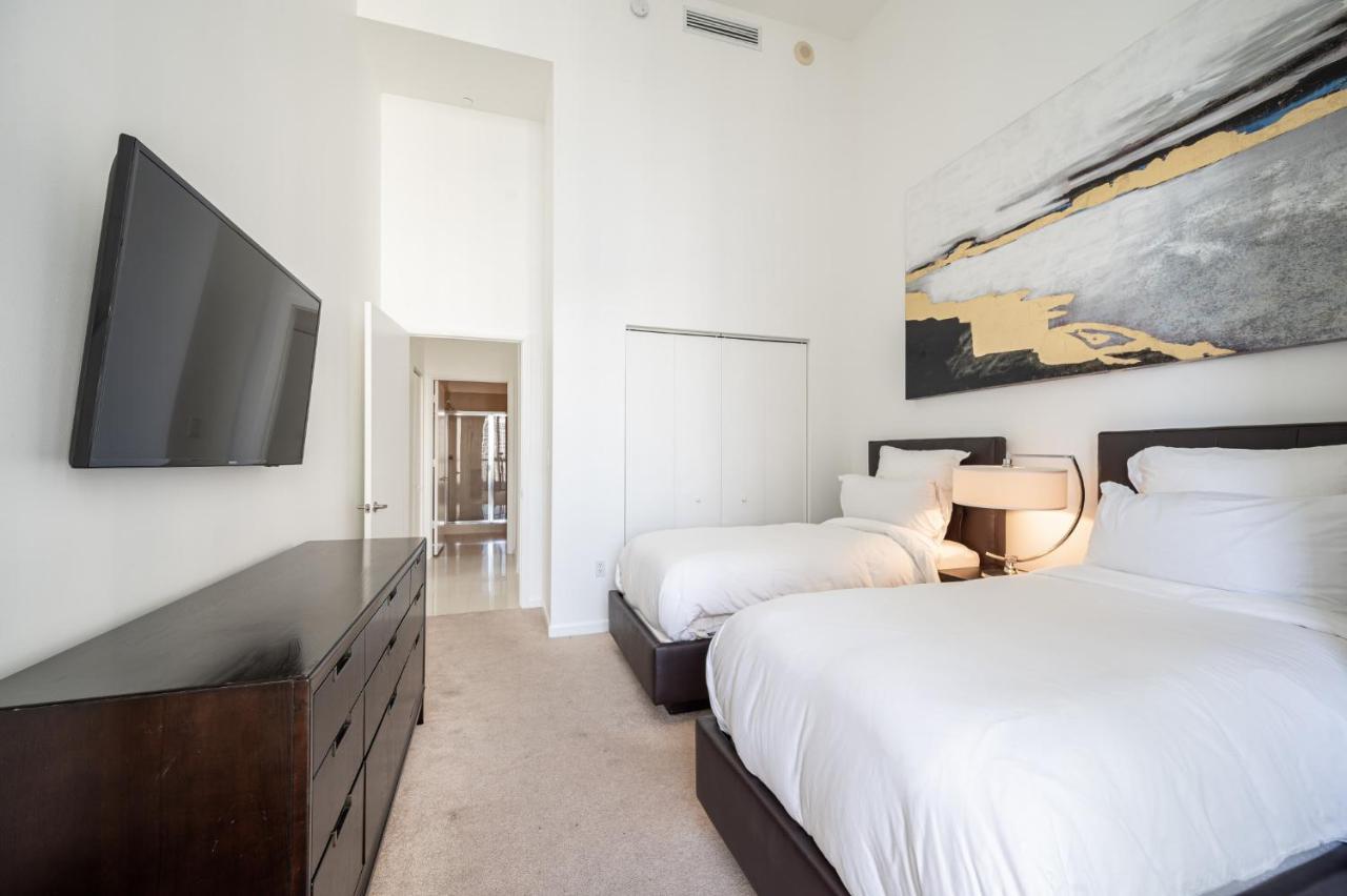 Iconic Luxurious High Ceilings Unit Brickell W Apartment Miami Bagian luar foto